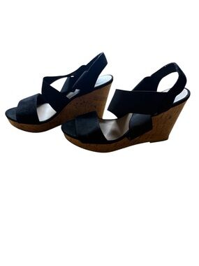 ⭐️ American Eagle Black Wedge Slingback Sandals- size 5